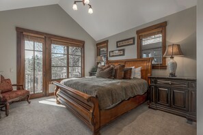 4 bedrooms, free WiFi, bed sheets - Silver Star Ski Chalet Ski/In Ski Out (Park City)