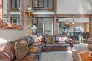 TV, fireplace - Silver Star Ski Chalet Ski/In Ski Out (Park City)