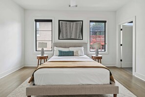 2 soverom, strykejern/-brett, wi-fi og sengetøy