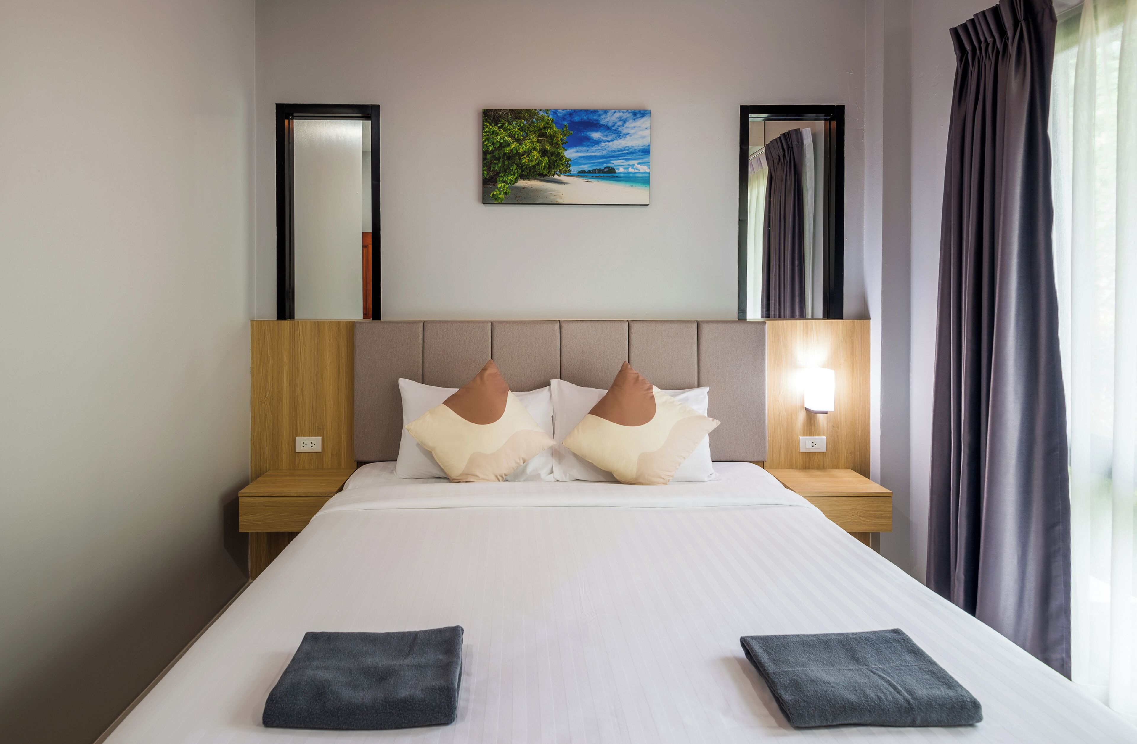 隔音、免费 WiFi、床单