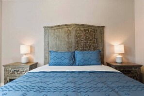 2 bedrooms, desk, iron/ironing board, free WiFi