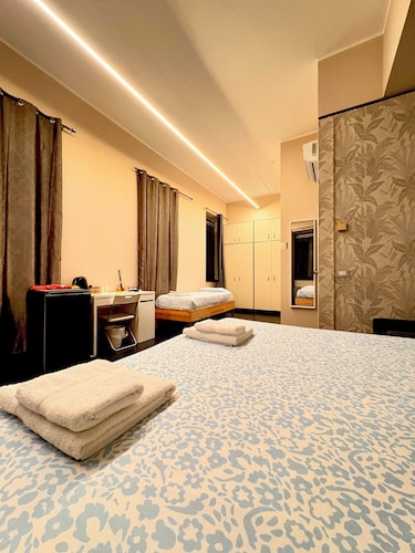 The Central Rock Inn camere con bagno privato self check in