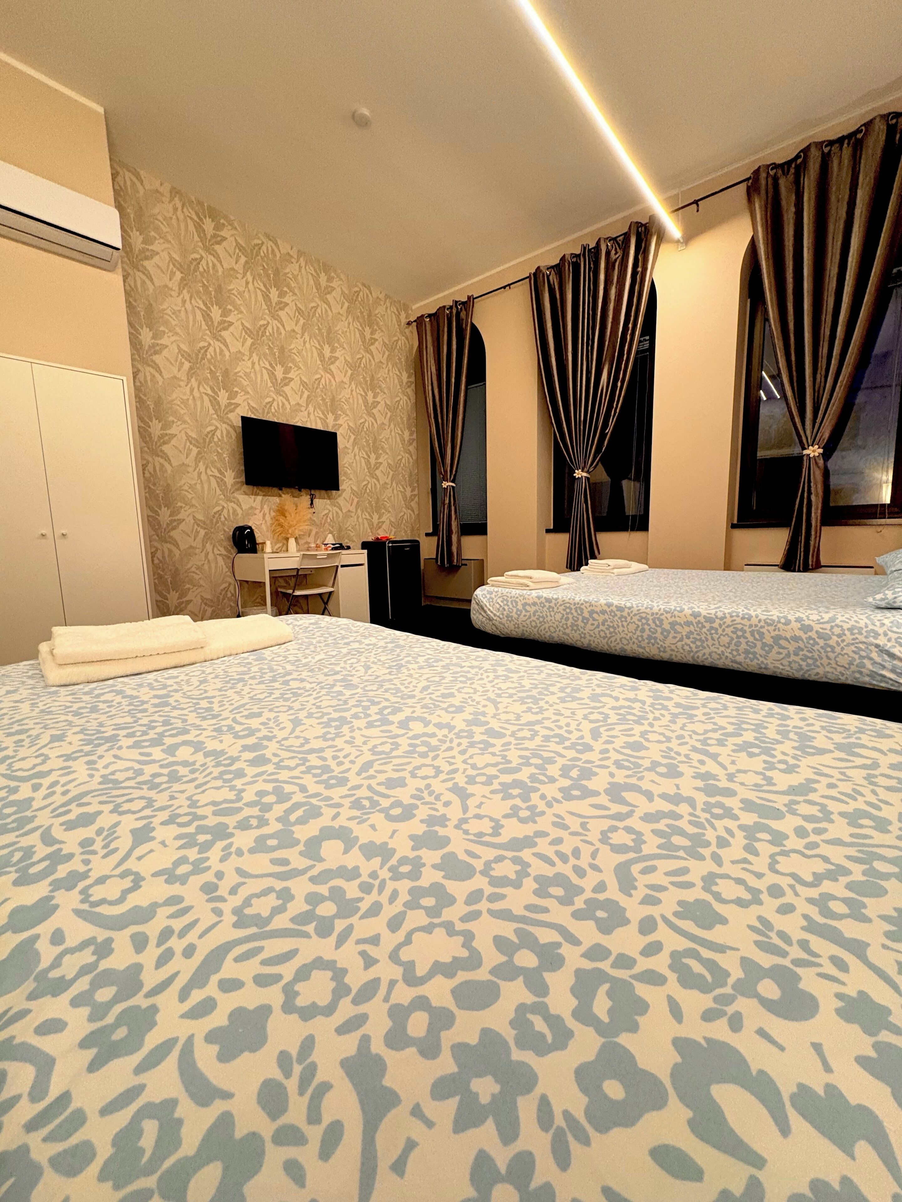 Bureau, chambres insonorisées, Wi-Fi gratuit