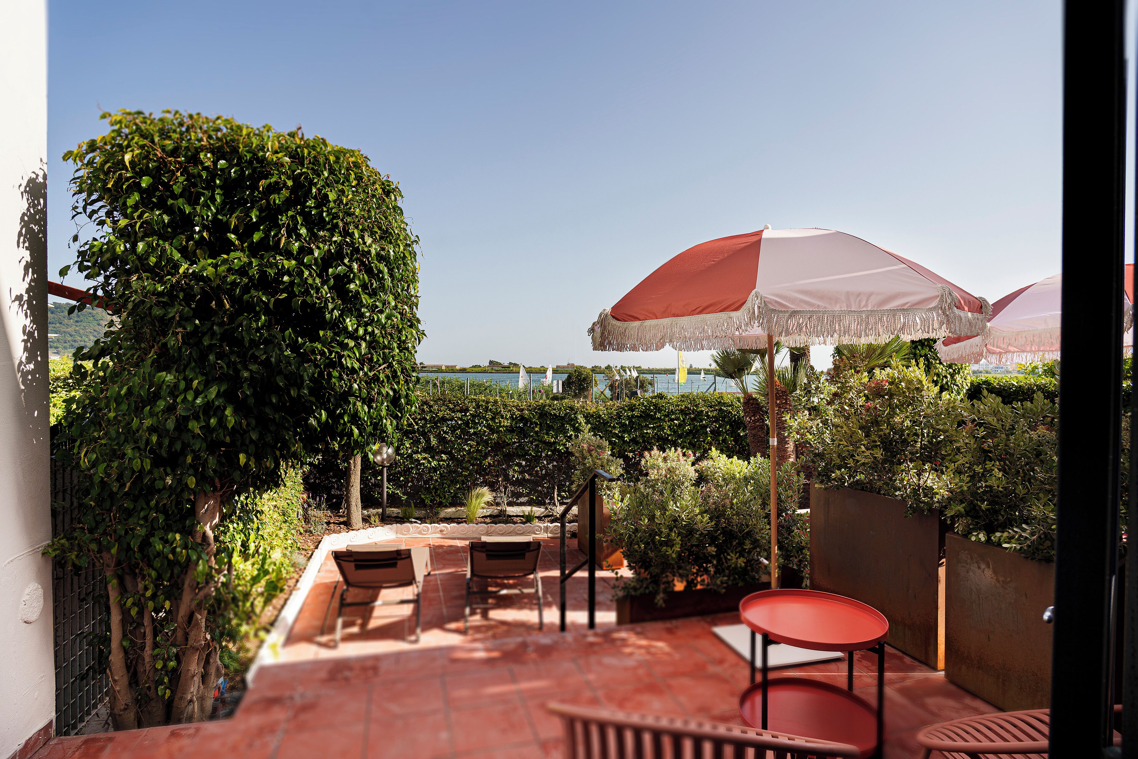 Phòng đôi Deluxe, quang cảnh sân vườn, khu vực vườn | Quang cảnh từ phòng