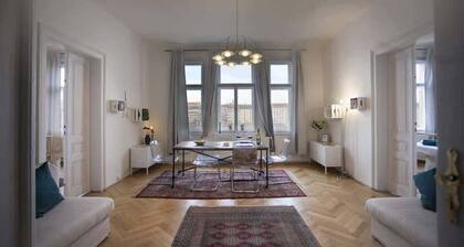 Spectacular Riverview apartment