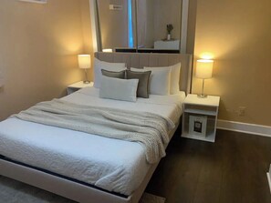 3 Schlafzimmer, Schreibtisch, Bügeleisen/Bügelbrett, WLAN