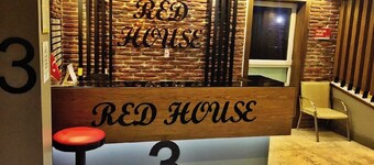 red house vip