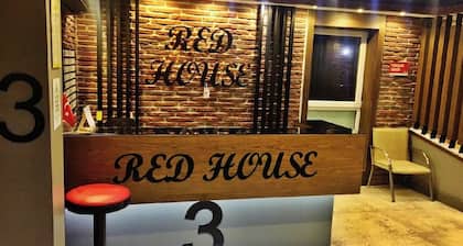 red house vip