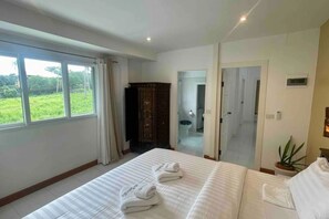 4 Schlafzimmer, Schreibtisch, Bügeleisen/Bügelbrett, kostenloses WLAN