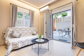 Superior Studio, 1 Queen Bed with Sofa bed | Living area - Dom Azure Elegant Studios (Chania)