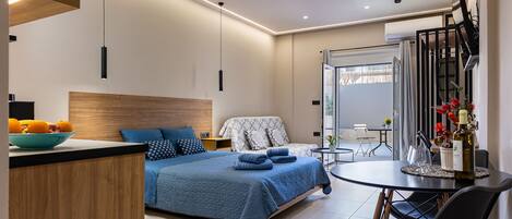 Superior studio | Een strijkplank/strijkijzer, gratis wifi