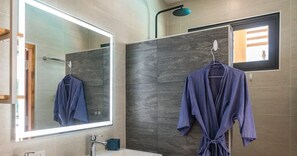 Hair dryer, towels - Serene 3-bedroom villa near Lamai Beach with private pool, sala, and lush garden (Maret)