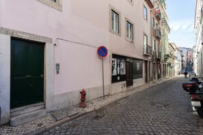 Exterior - Wooden Top With Terrace (Lisbon)