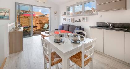 Apartment 230m from the beach. Sleeps 4.