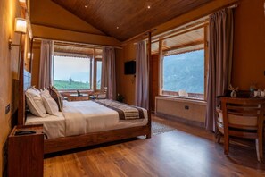 Kohsar - WOW STAYZ2 The Shaurn Resort (Manali)