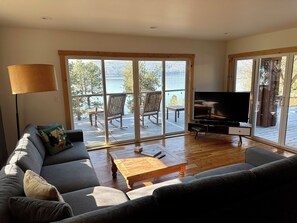 TV connectée, cheminée