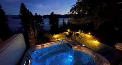 Lake Getaway in Sandpoint with Hot Tub