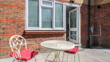 Khu ẩm thực ngoài trời