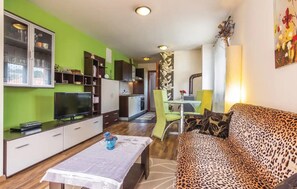 Maison, piscine privée | Coin séjour