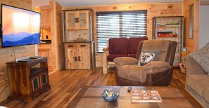 TV, fireplace, offices