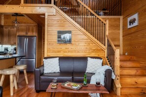 Fernseher, Kamin, Arbeitsbereiche
