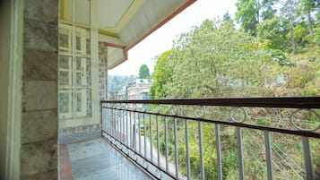 Family Room, Balcony | Balcony