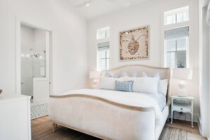 4 chambres, fer et planche à repasser, Wi-Fi gratuit, draps fournis
