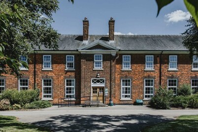 Bonington Student Village