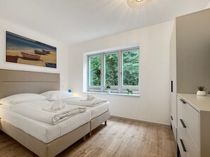 4 bedrooms, desk, iron/ironing board, WiFi - Haus Hygge - with sauna and fireplace 1700 - Haus Hygge Am Kurpark with sauna and fireplace 1700 (Dahme)