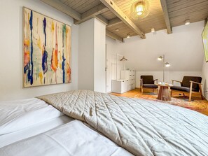 4 bedrooms, desk, iron/ironing board, WiFi - Haus Hygge - with sauna and fireplace 1700 - Haus Hygge Am Kurpark with sauna and fireplace 1700 (Dahme)