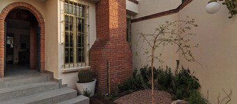 Quiet and Cozy Home with Great Location