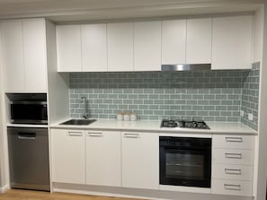 Microwave, oven, stovetop, dishwasher
