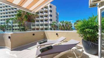 Panoramic Studio, 1 Queen Bed, Terrace, Ocean View | Terrace/patio