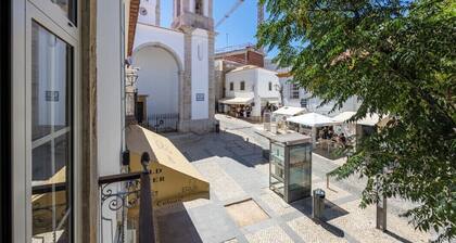 Casa Matias - Stylish 4BR Apartment • Lagos Old Town