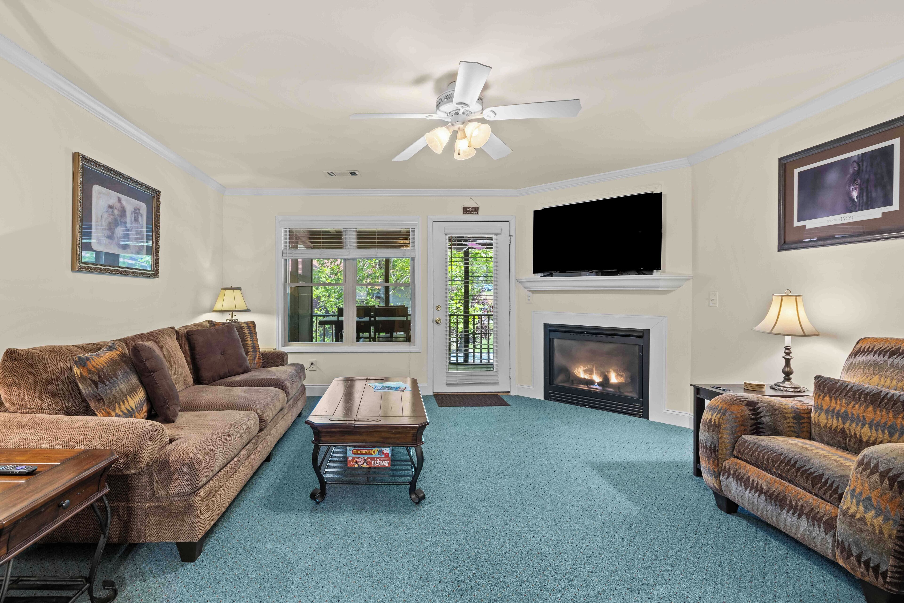 スマートテレビ、暖炉