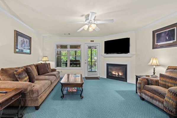 スマートテレビ、暖炉