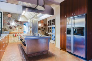 微波炉、烤箱、炉灶、洗碗机