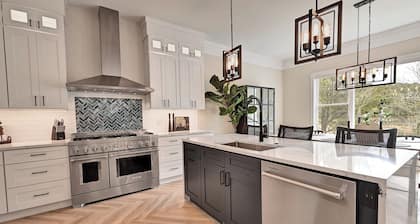 Stunning brand New 7 bedroom 5 bathroom home with elevator.