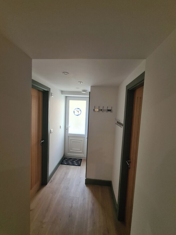 Apartment | Interior - Penmaenmawr Sea View Apartment (Penmaenmawr)