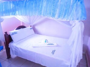 Deluxe Double Room, City View | Free WiFi, bed sheets - Elris Guest House & Hotel (Kisumu)