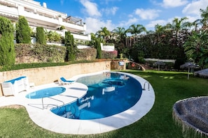 Piscine extérieure