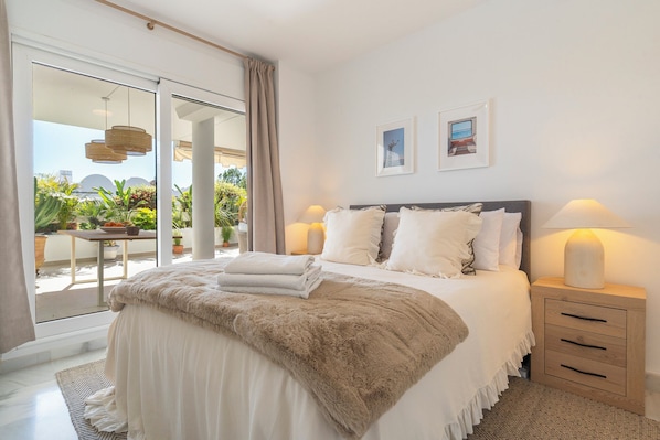 2 bedrooms, iron/ironing board, travel crib, free WiFi