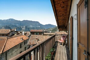 Standard Apartment, Multiple Bedrooms (Casa Del Profeta) | Property grounds