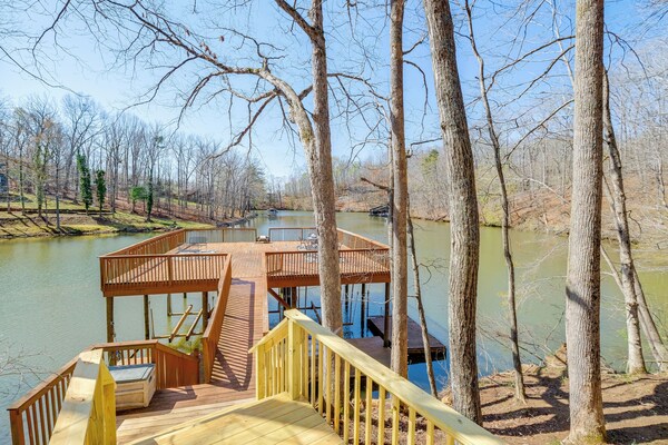 Fish, Boat & Hike: Lakefront Home W/ Game Room! - Smith Mountain Lake, VA