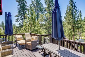 House (4 Bedrooms) | Interior - Near Downhill Ski Resort! Hot Tub Haven in Truckee (Truckee)