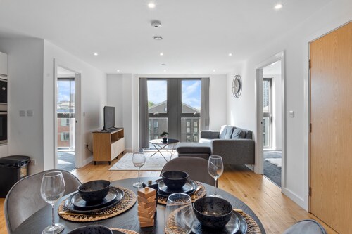 Luxurious 2 bed central apartment