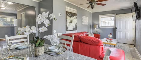 Apartment (1 Bedroom) | Living area