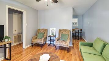 House (2 Bedrooms) | Interior