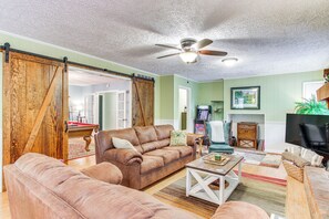 House (3 Bedrooms) | Interior - 136 Private Acres: Lakefront Aiken County Home! (Batesburg)