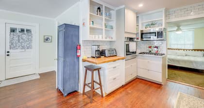 Walkable Home w/ Porch in Dtwn St Marys!